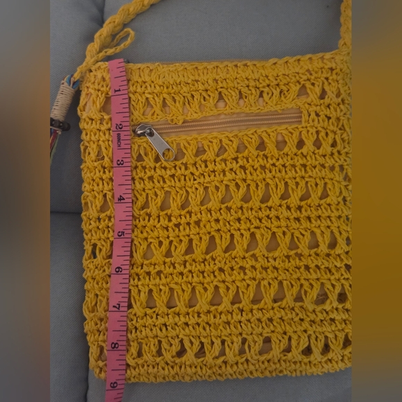 Delia's Yellow Straw Crossbody Bag With Tassle - Picture 8 of 8